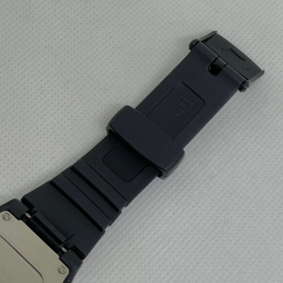 Casio Illuminator Watch 40mm Black silver tone Digital 3237 W-213 50MWR running - Picture 8 of 9